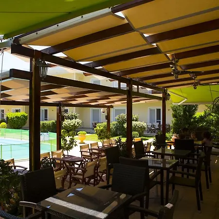 Aparthotel Vakis