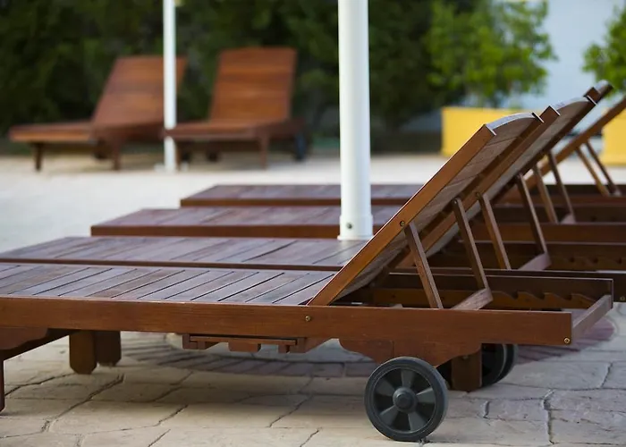 Vakis Lägenhetshotell Zacharo